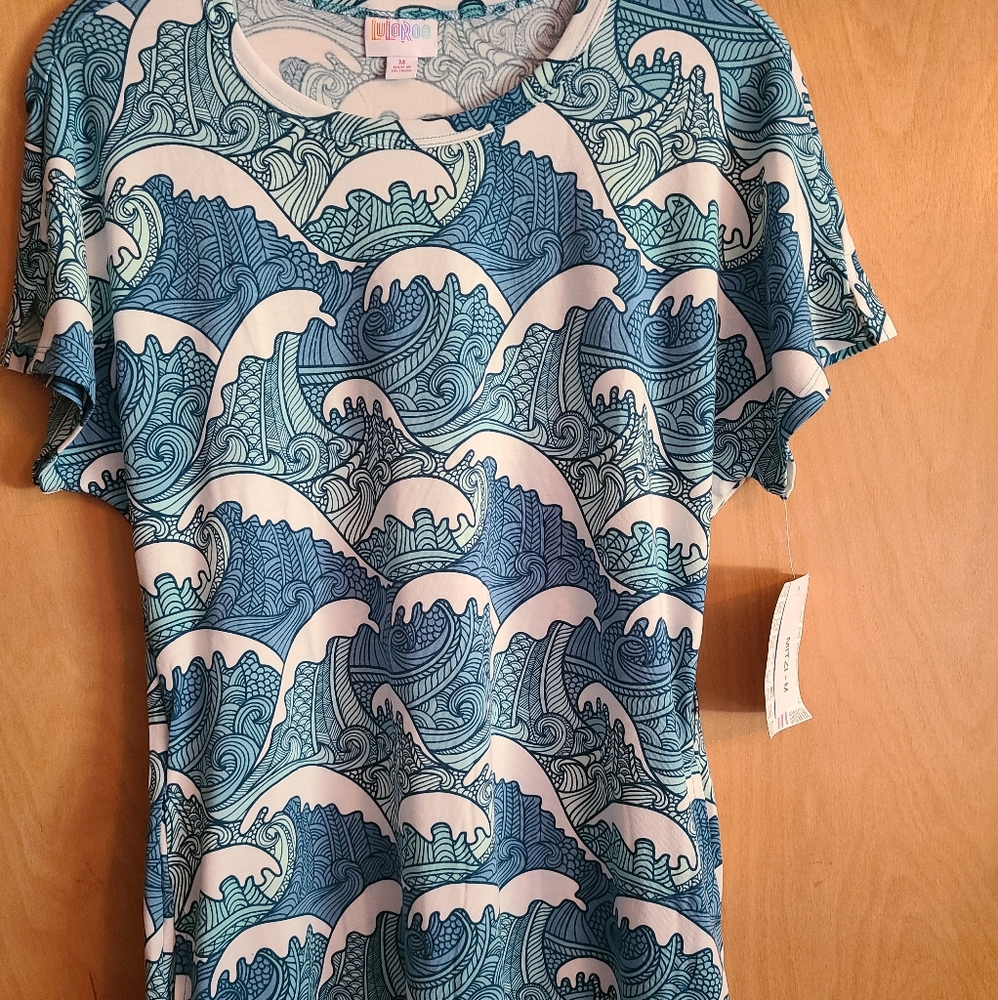 LuLaRoe Mitzi tunic top with sash